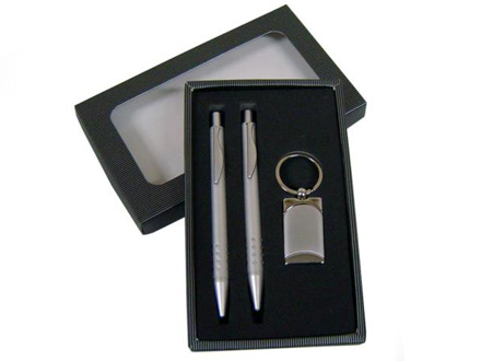 Conjunto de caneta, lapiseira e chaveiro personalizado