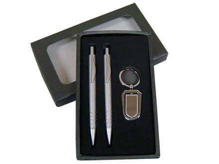 Conjunto de caneta, lapiseira e chaveiro personalizado