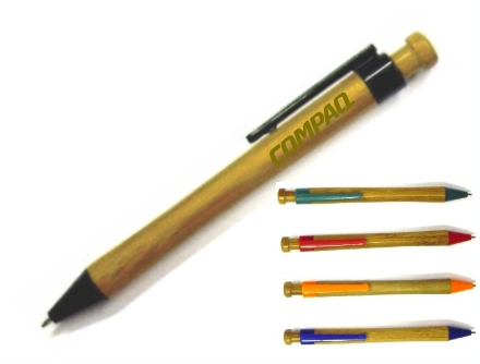 Caneta para brindes com o corpo de bambu