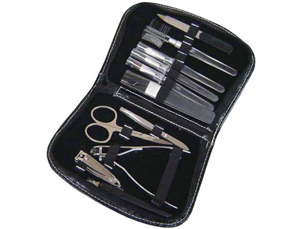 Kit Manicure promocional com conjunto de pinc�is para maquiagem
