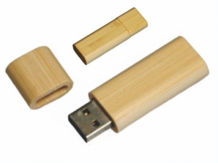 Pen drive para brindes de madeira Capacidade: 8GB